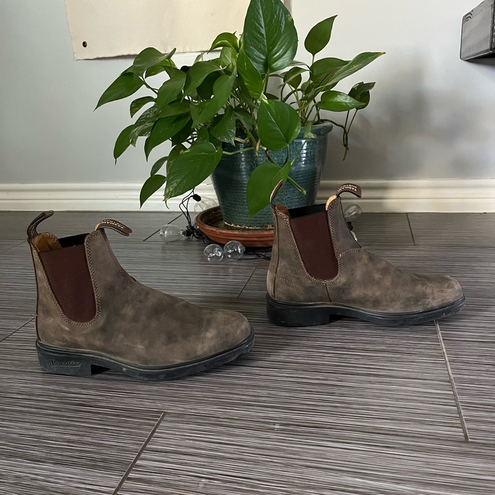 Blundstone. 1306 Chelsea Boot. Rustic Brown.
